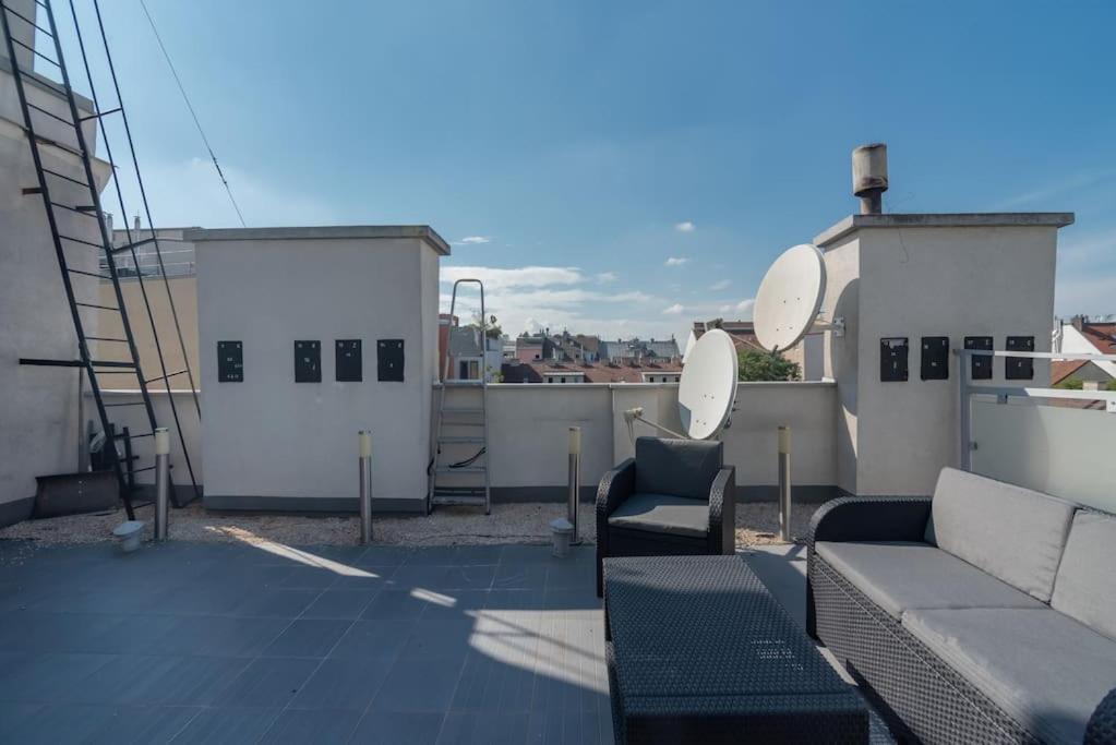 Grosse Terrasse, Klimaanlage Und U-Bahn Naehe Daire Viyana Dış mekan fotoğraf